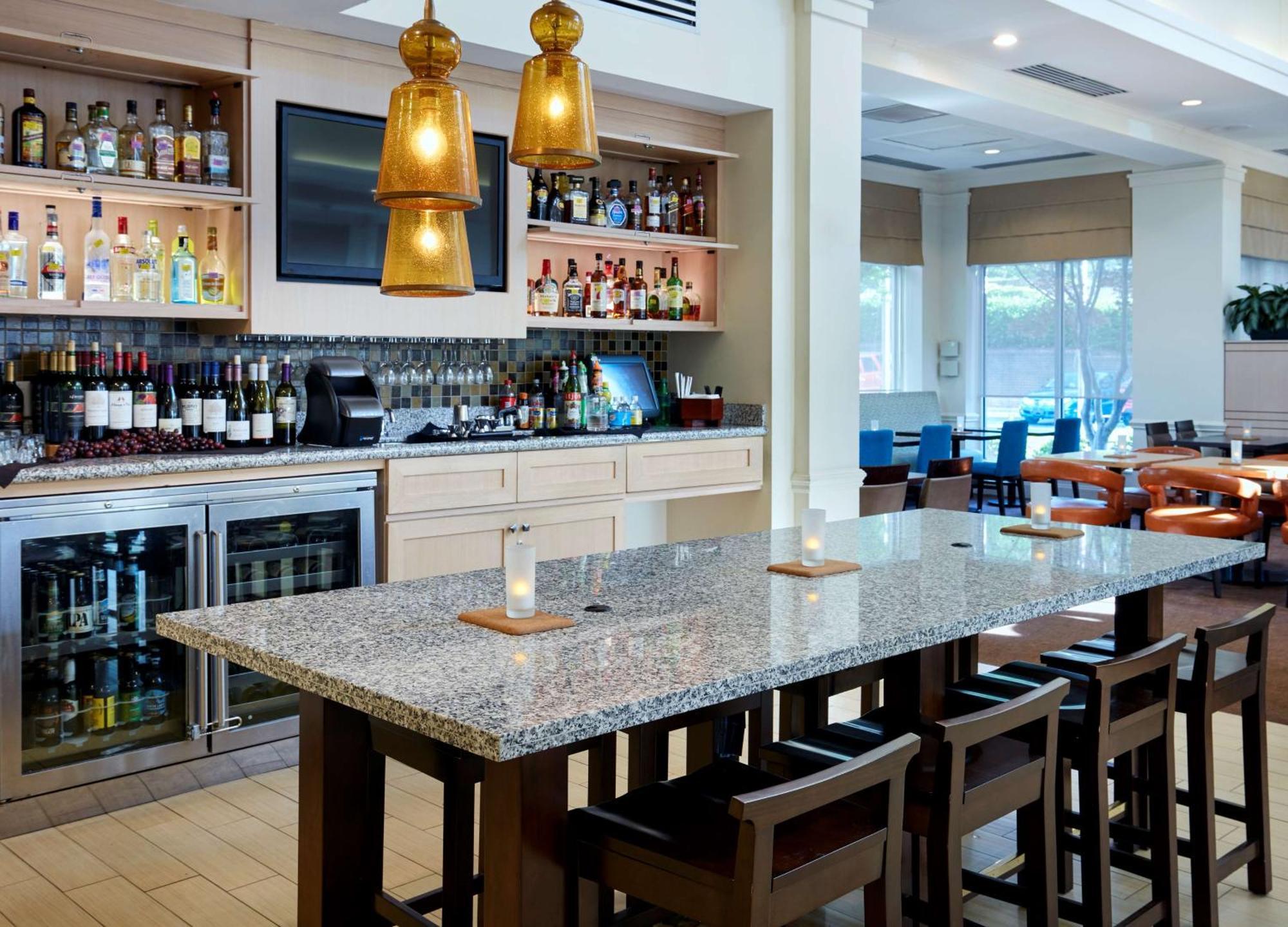 Hilton Garden Inn Charlotte North Ngoại thất bức ảnh