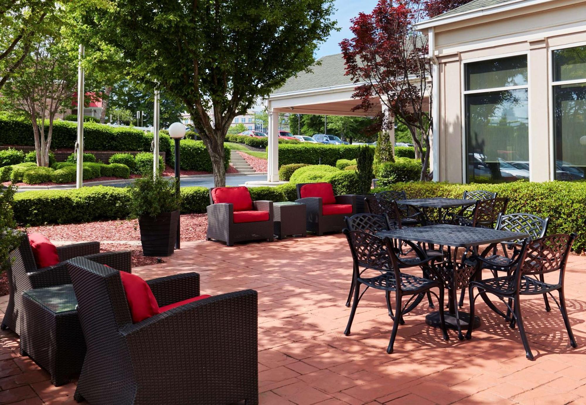 Hilton Garden Inn Charlotte North Ngoại thất bức ảnh