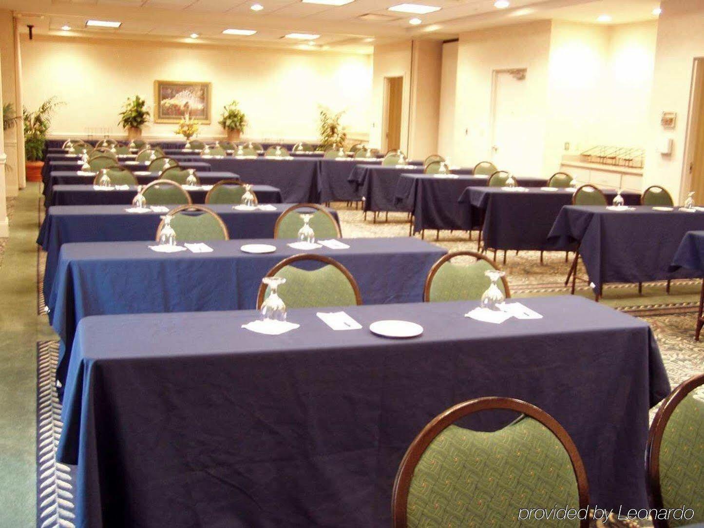 Hilton Garden Inn Charlotte North Ngoại thất bức ảnh